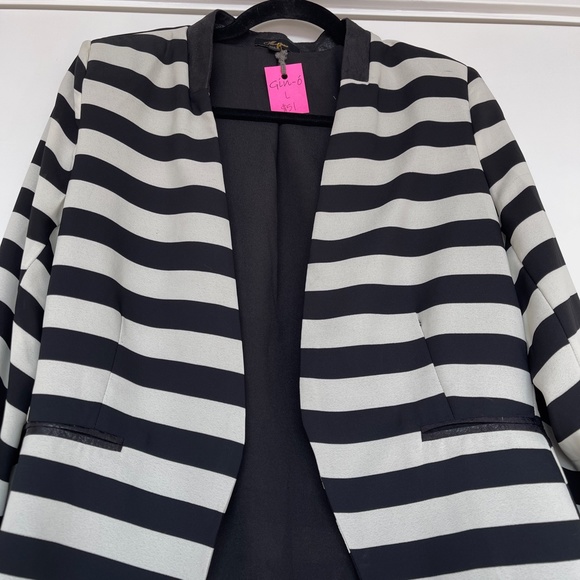 NWT Striped Lightweight Blazer (L) - Picture 3 of 7